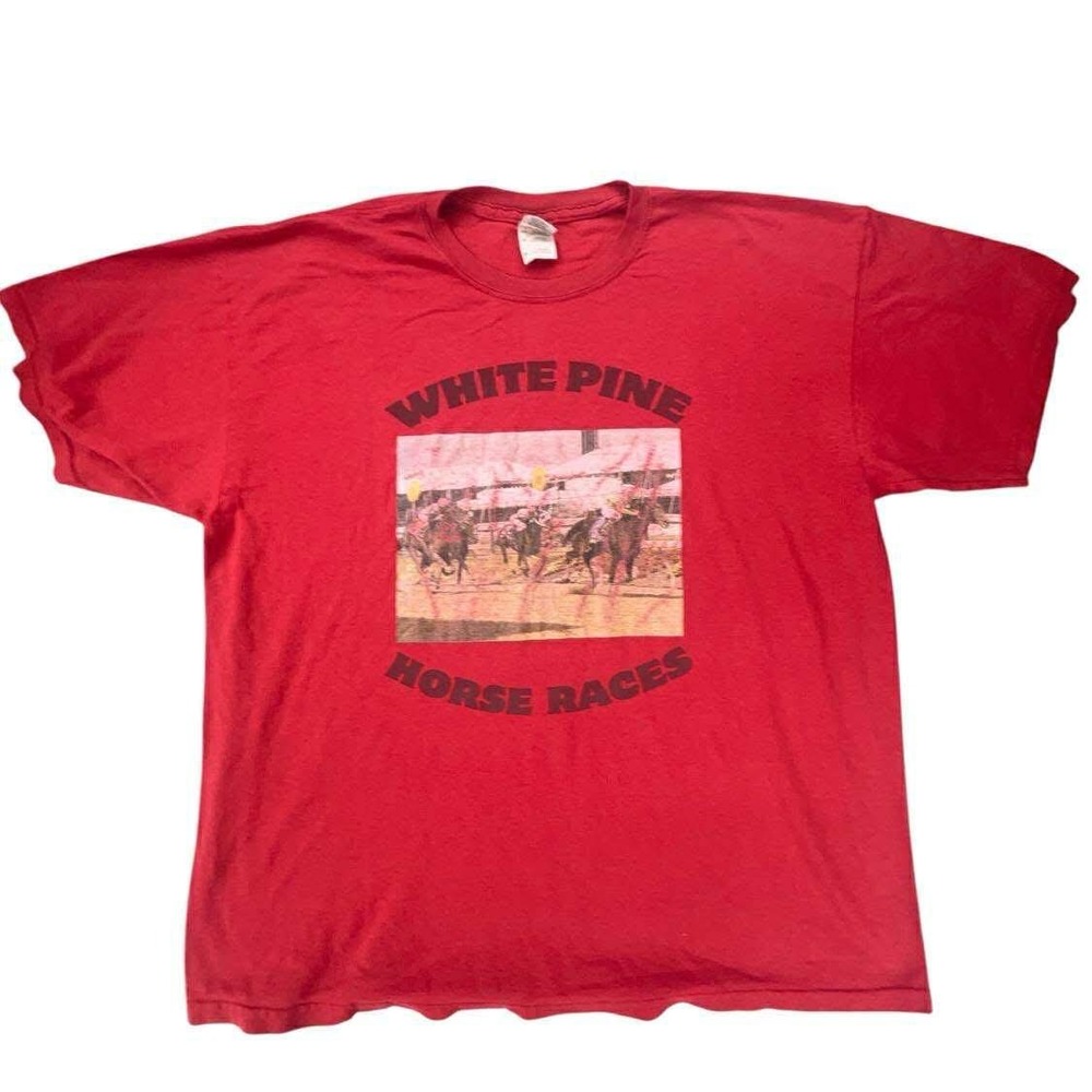 Vintage White Pine Horse Races Graphic T-Shirt Gildan Mens XL Red